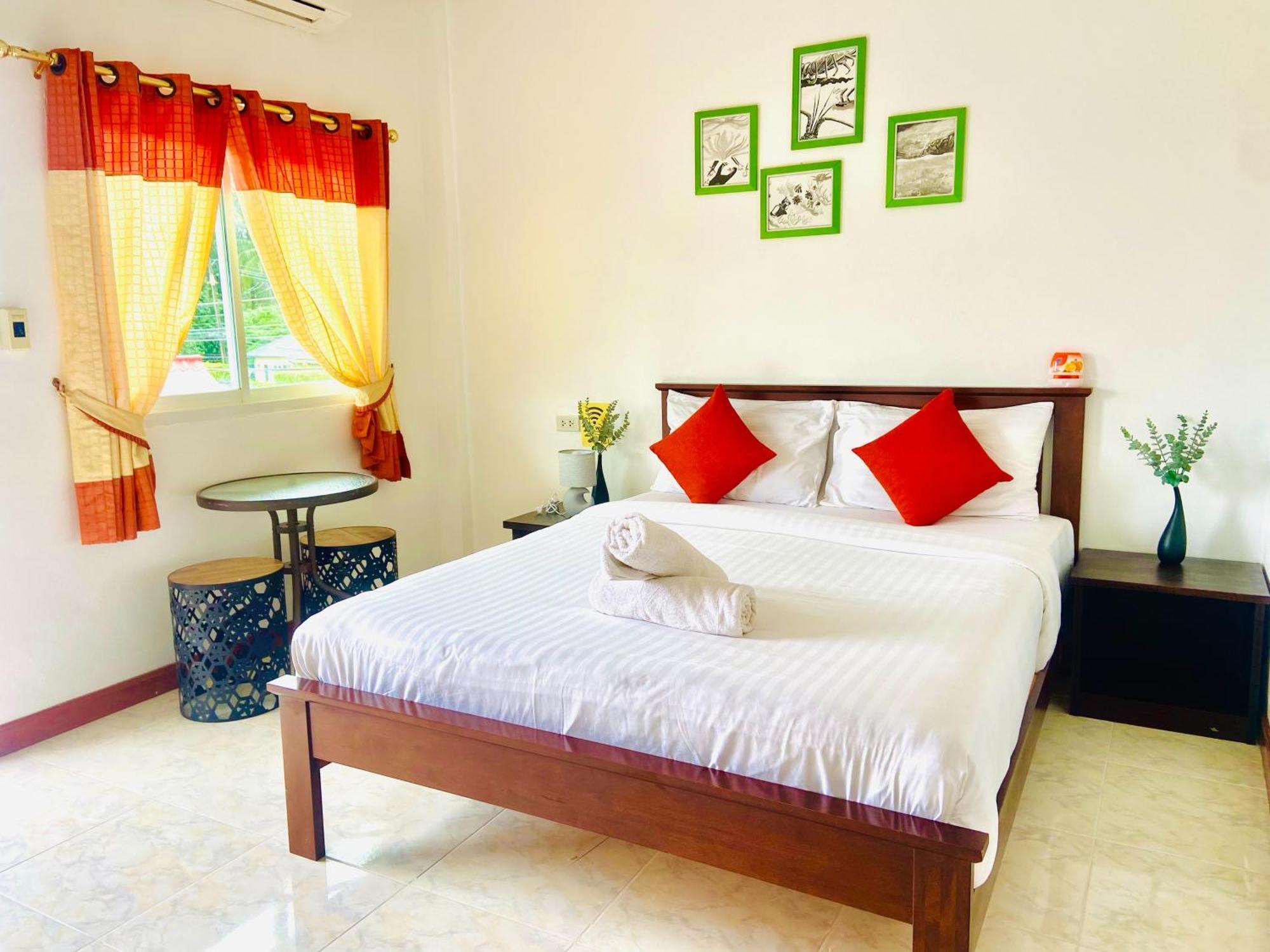 Lanta Grand House Hotel Koh Lanta Ngoại thất bức ảnh