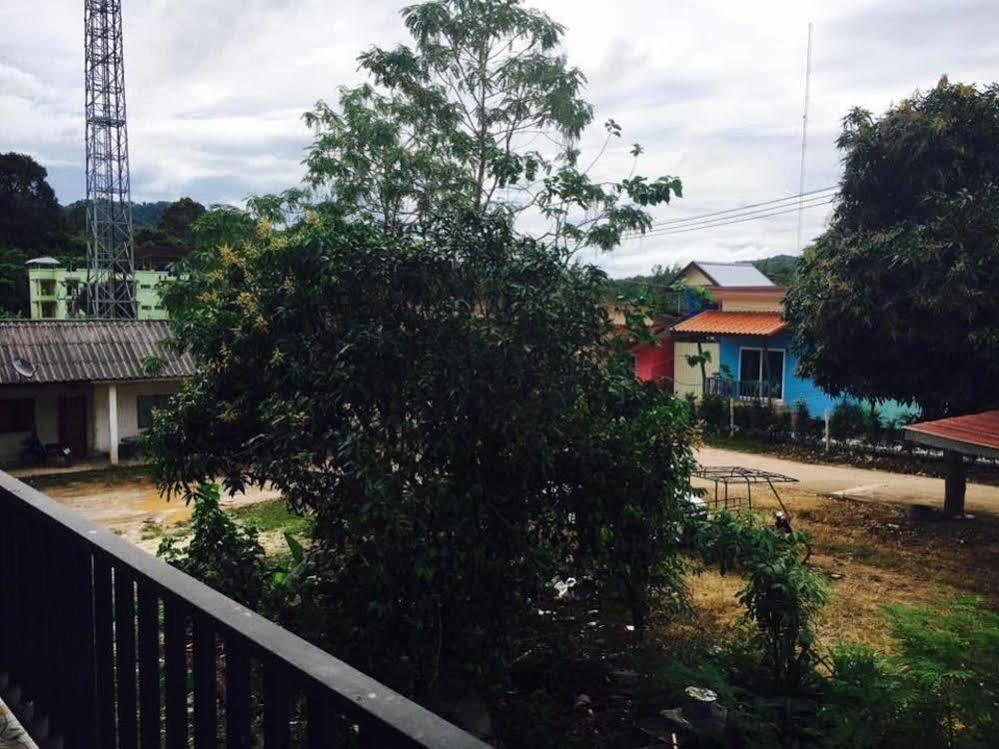 Lanta Grand House Hotel Koh Lanta Ngoại thất bức ảnh